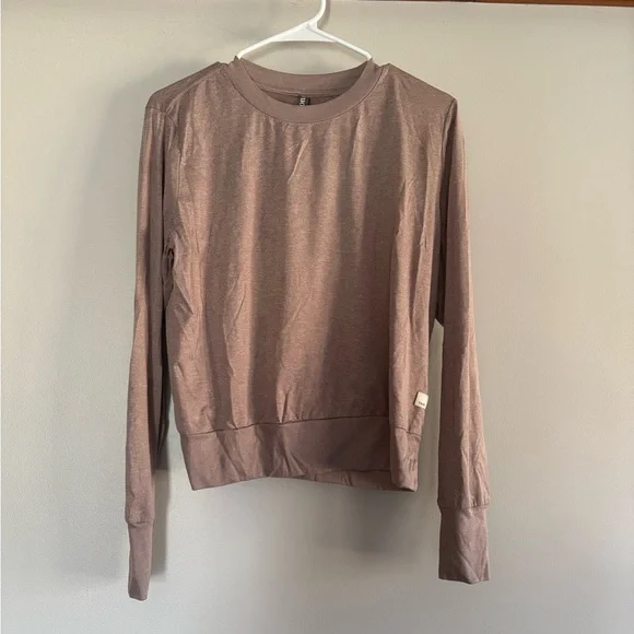 Vuori Daydream Crew Top - Picture 2 of 4